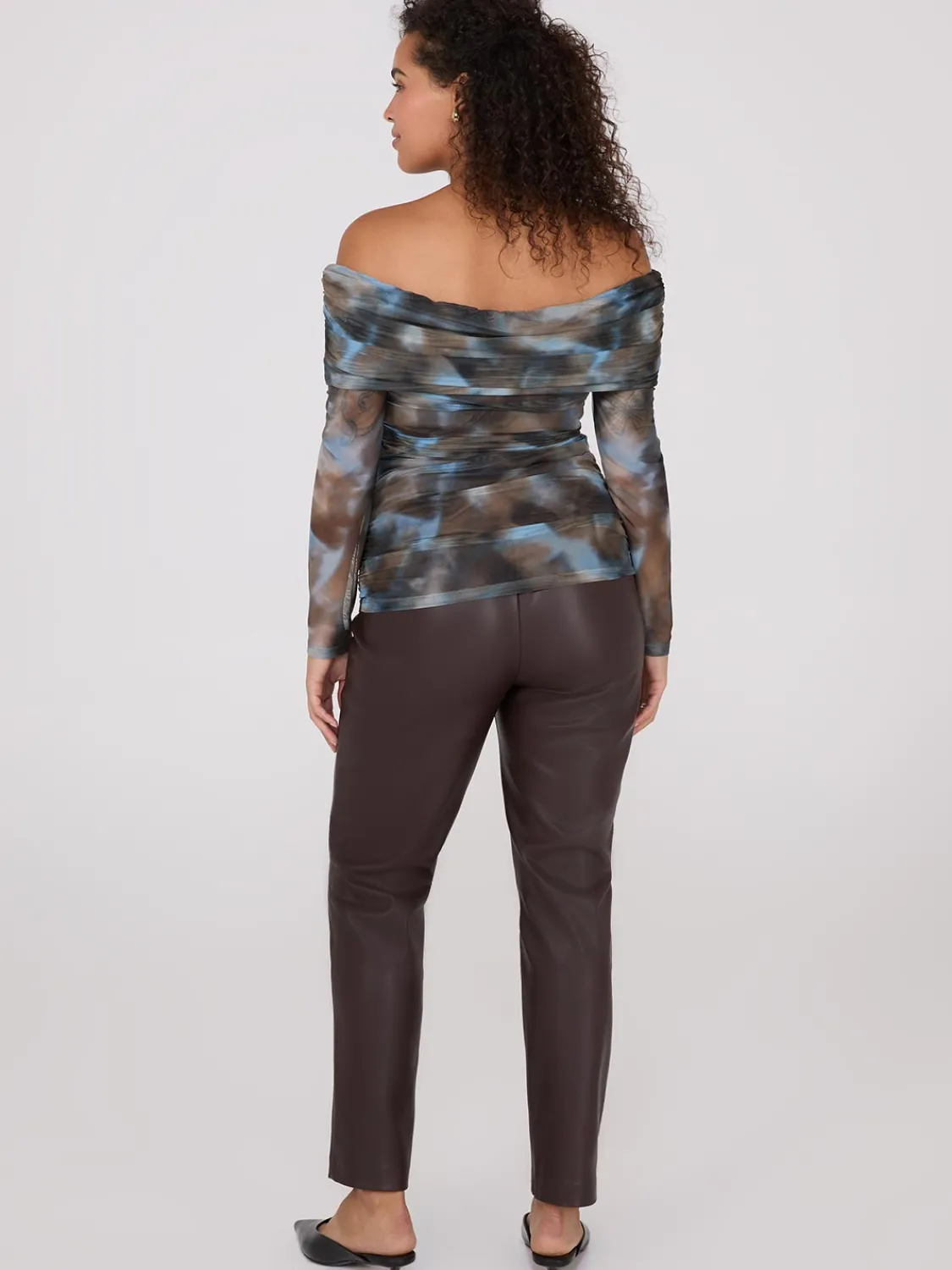 Suzy Shier Tops|Long Sleeve>Ruched Off-The-Shoulder Printed Mesh Top