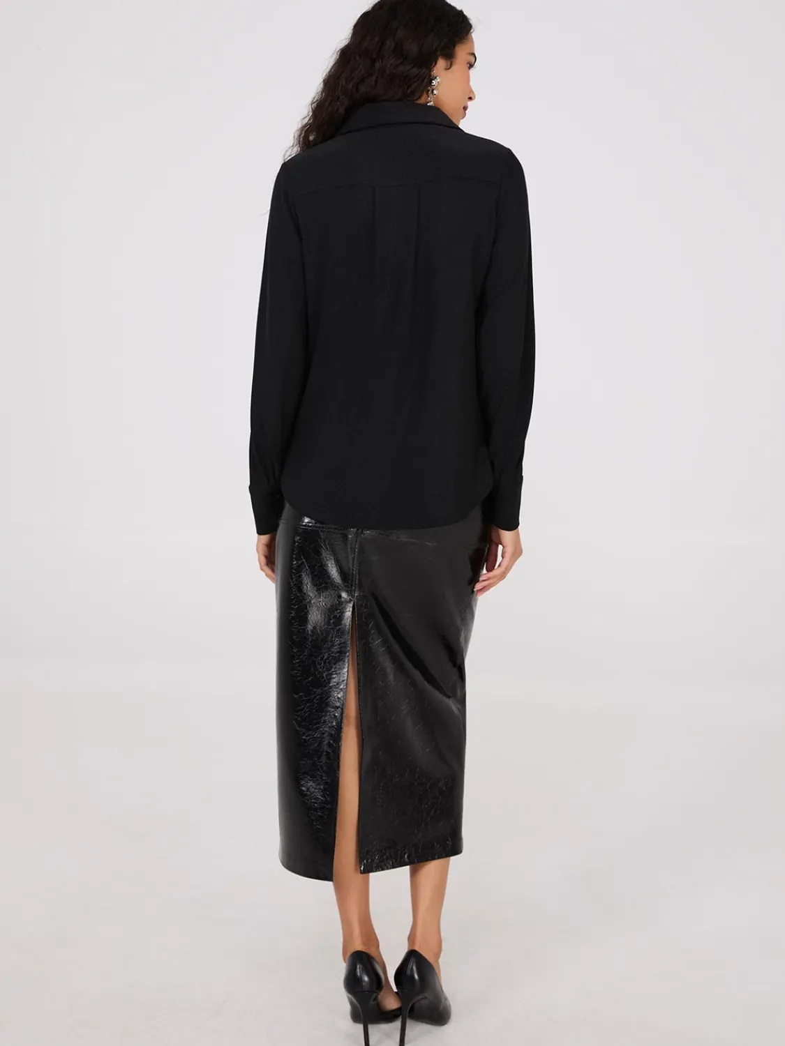 Suzy Shier Tops|Long Sleeve>Shimmer Button-Front Blouse
