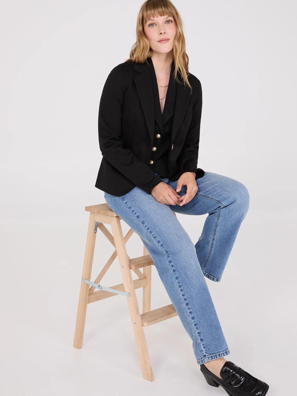 Suzy Shier Blazers & Vests>Short 1-Button Blazer