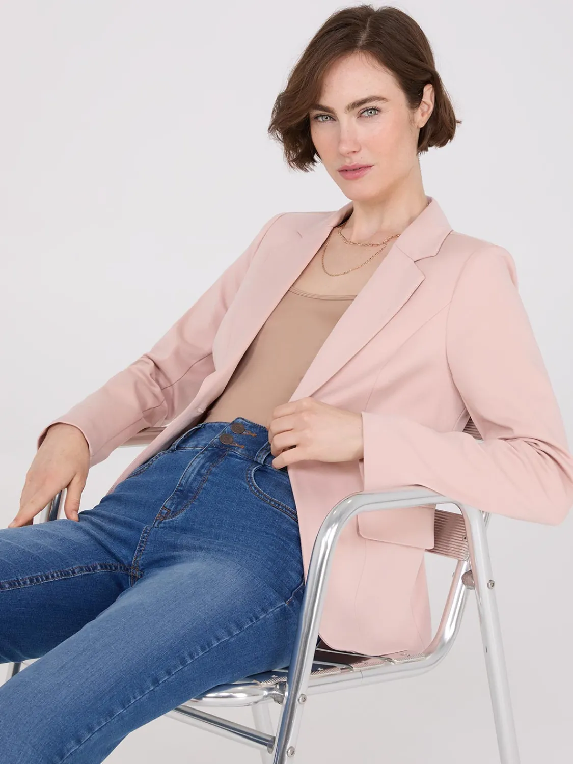 Suzy Shier Blazers & Vests>Short 1-Button Blazer