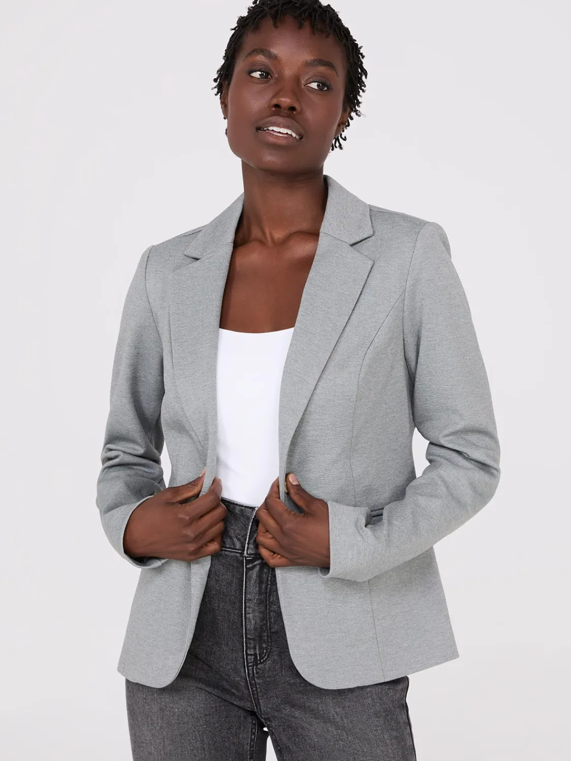 Suzy Shier Blazers & Vests>Short 1-Button Blazer