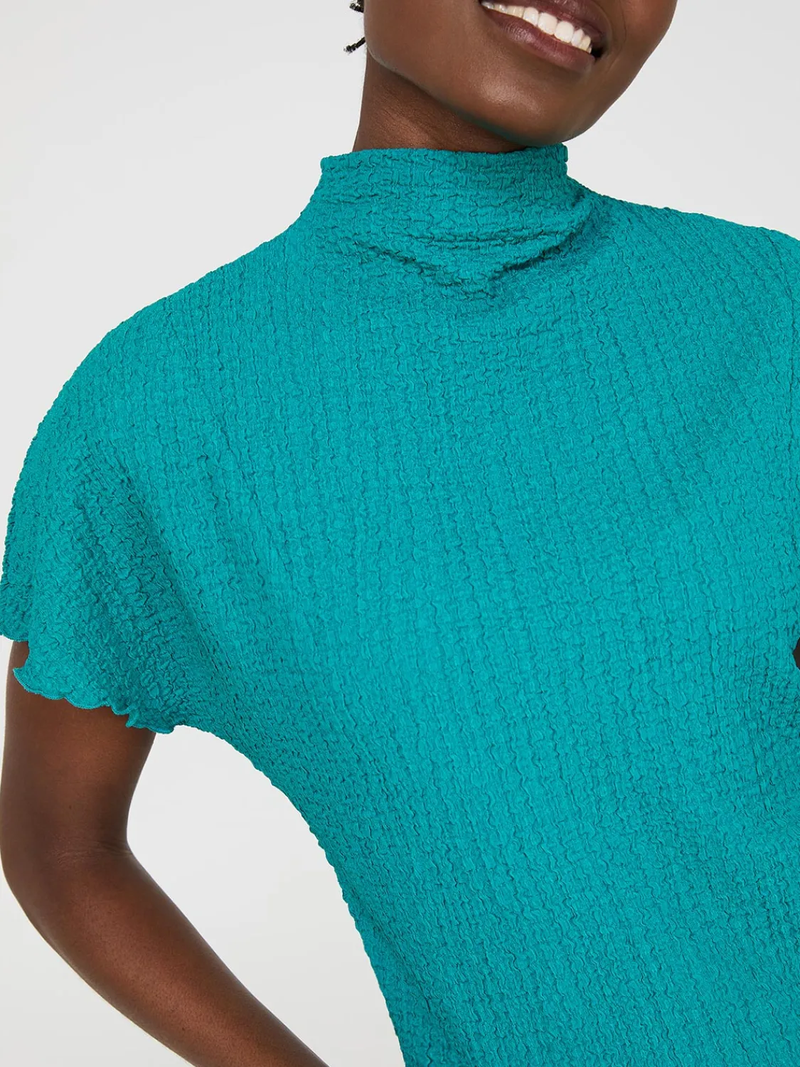 Suzy Shier Tops|Short Sleeve>Short Dolman Sleeve Textured Mock Neck Top