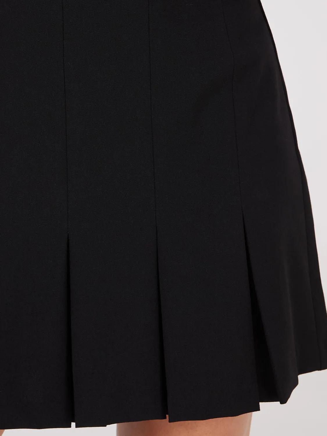 Suzy Shier Bottoms|Skirts>Short Pleated Skirt