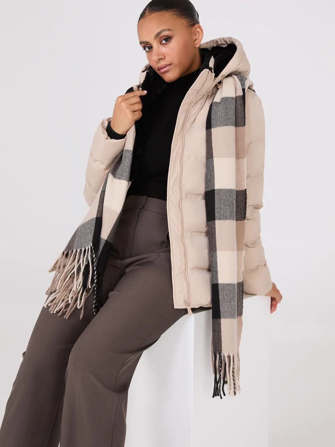 Suzy Shier Puffers & Jackets|Puffers & Jackets>Short Puffer Jacket