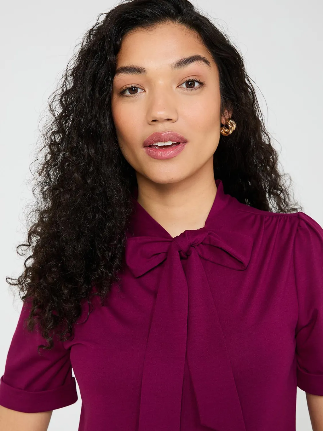 Suzy Shier Tops|Short Sleeve>Short Sleeve Tie-Neck Top