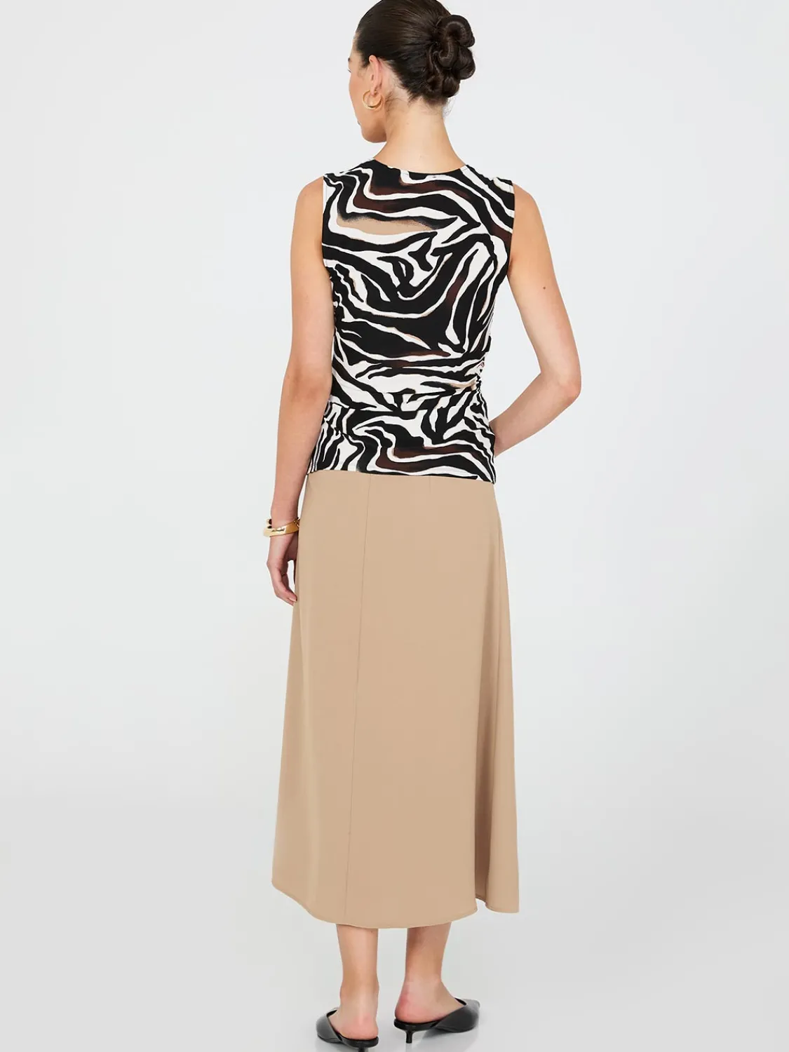 Suzy Shier Tops|Sleeveless>Sleeveless Printed Pleated Crossover Top