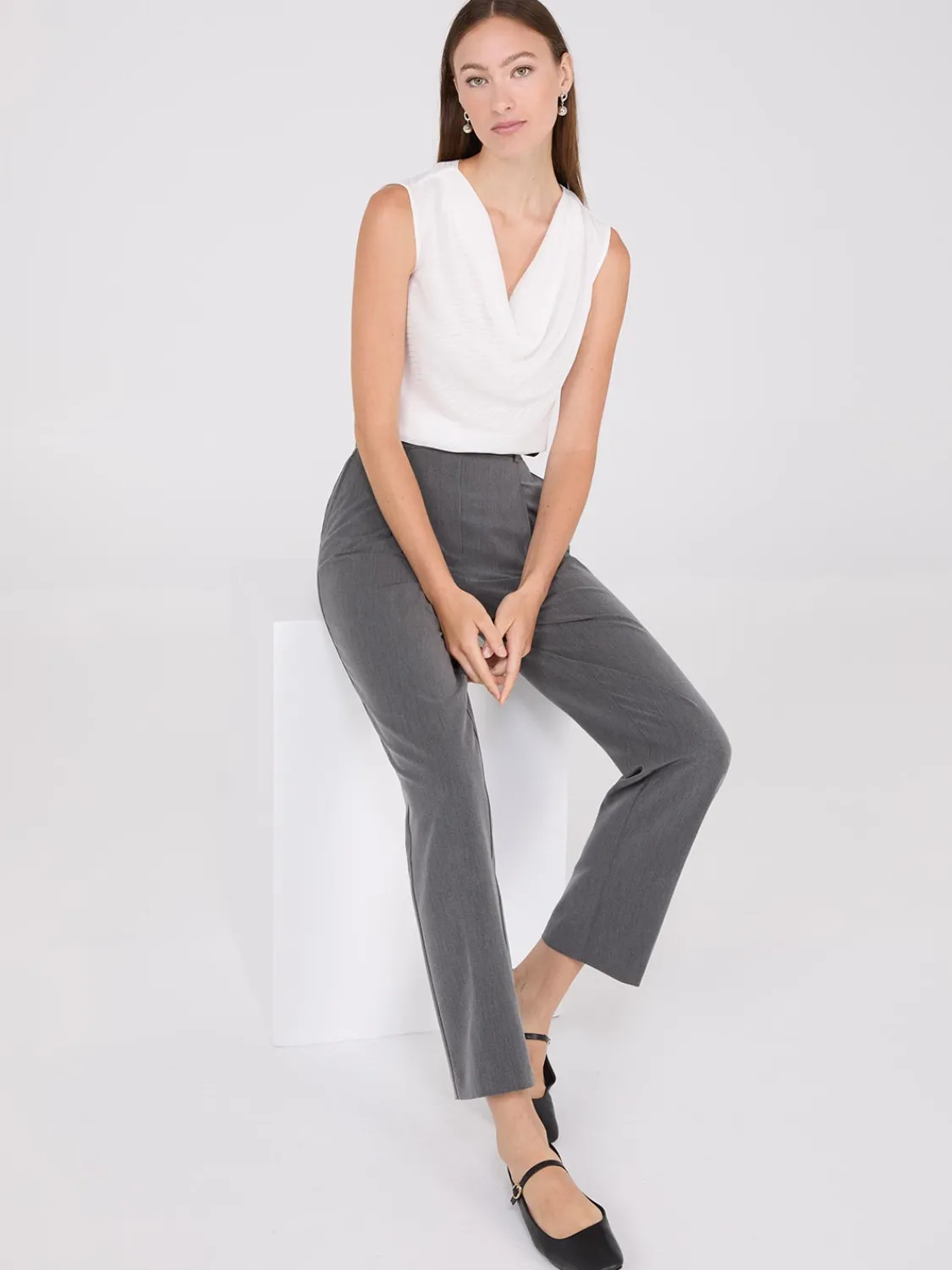 Suzy Shier Tops|Sleeveless>Sleeveless Textured Cowl Neck Top