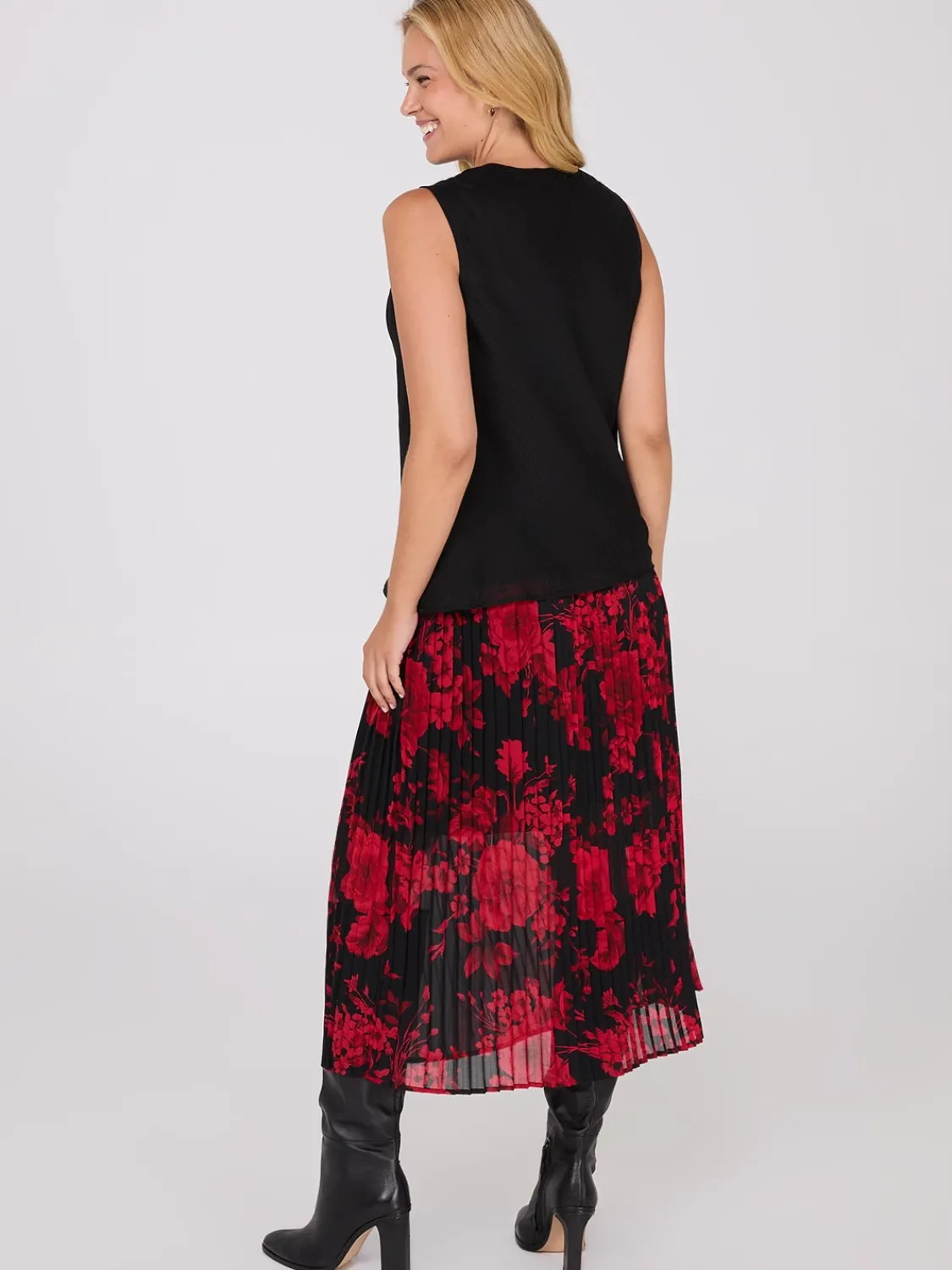 Suzy Shier Tops|Sleeveless>Sleeveless Textured Cowl Neck Top