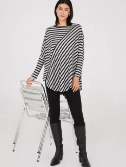 Suzy Shier Long Sleeve>Striped Batwing High-Low Top
