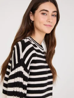 Suzy Shier Long Sleeve|Sweaters & Cardigans>Striped Crew Neck High-Low Sweater