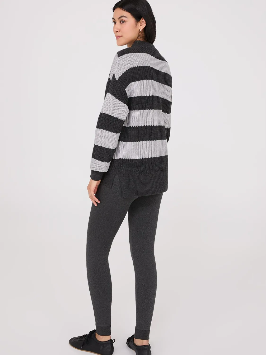 Suzy Shier Long Sleeve|Sweaters & Cardigans>Striped Mock Neck Sweater With Side Slits