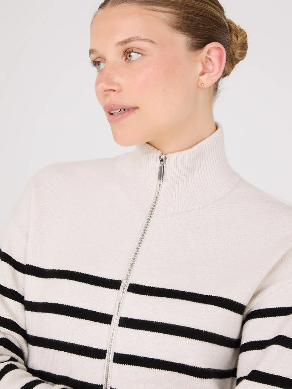 Suzy Shier Long Sleeve|Sweaters & Cardigans>Striped Zip-Front Sweater
