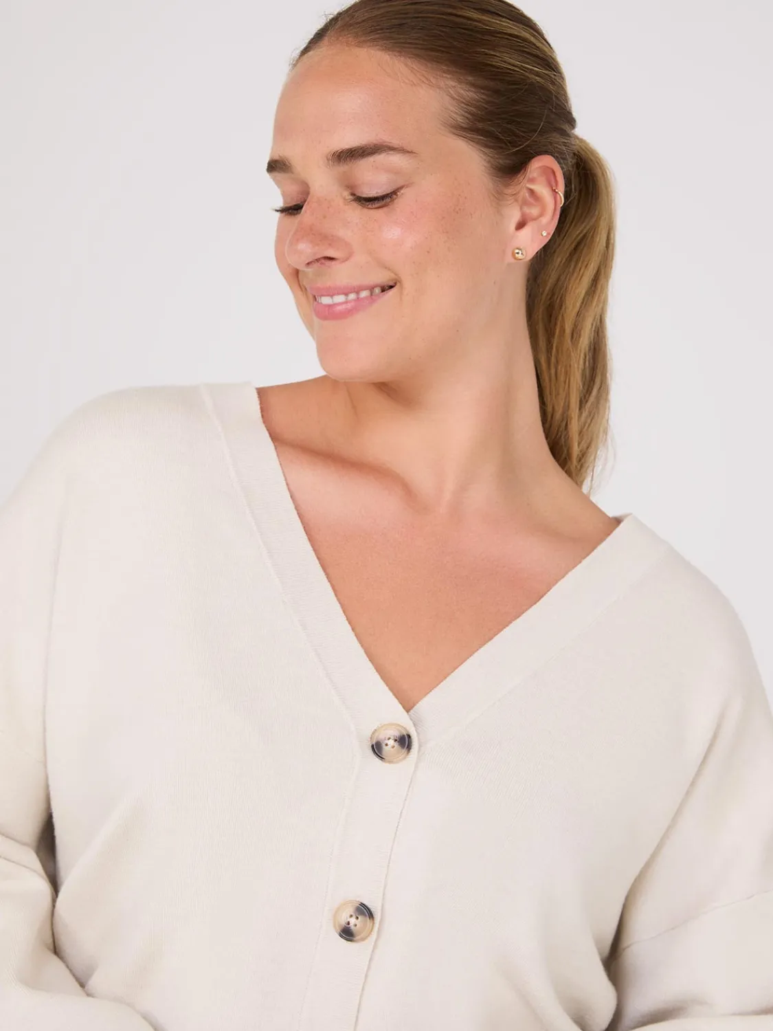 Suzy Shier Long Sleeve|Sweaters & Cardigans>V-Neck Knit Cardigan