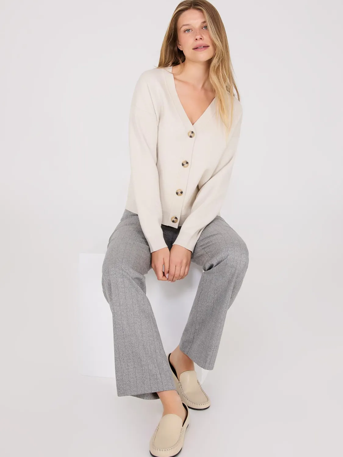 Suzy Shier Long Sleeve|Sweaters & Cardigans>V-Neck Knit Cardigan