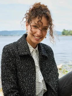 Suzy Shier Blazers & Vests>Waisted Boucle Blazer