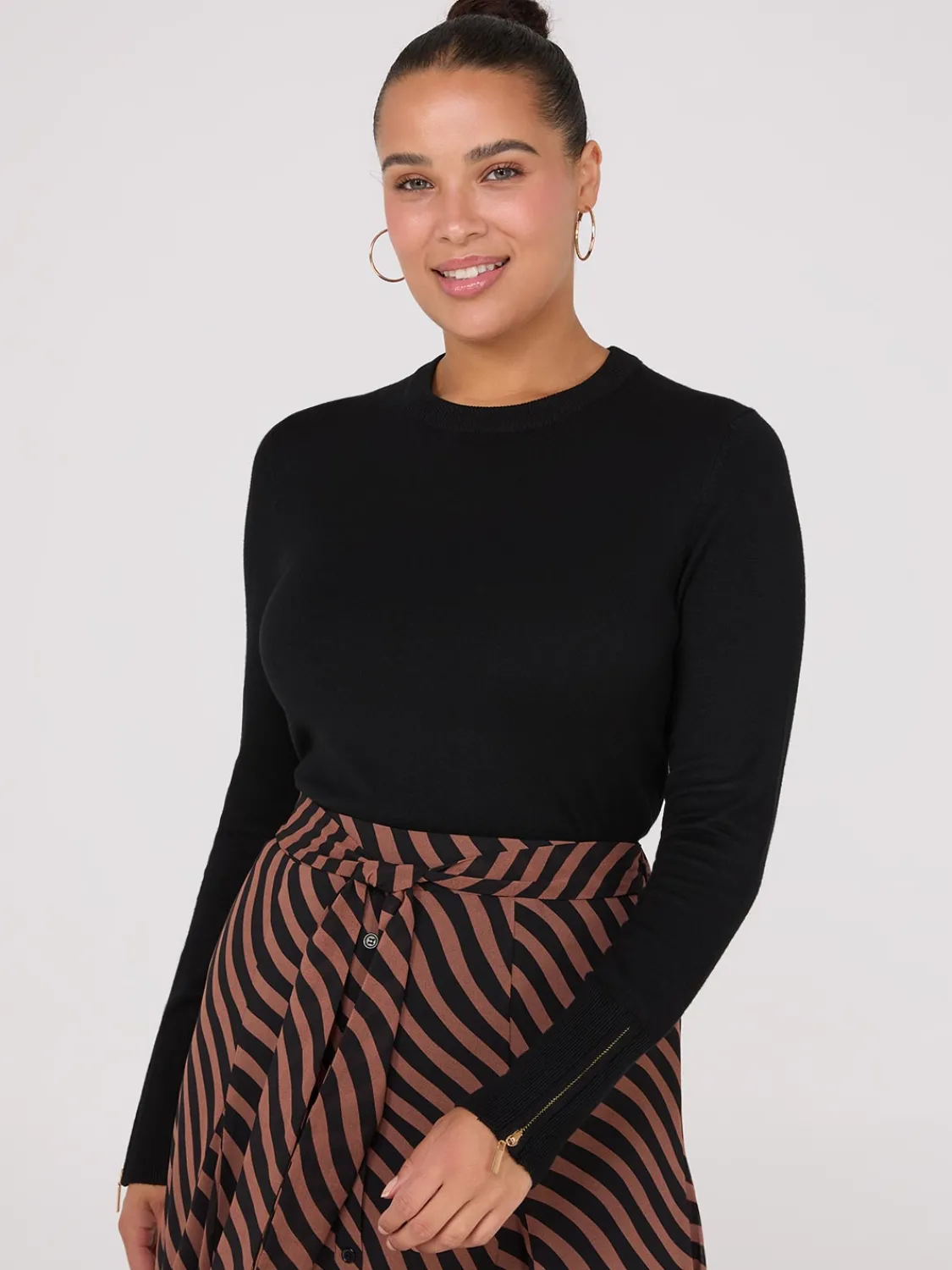 Suzy Shier Long Sleeve|Sweaters & Cardigans>Zip Sleeve Crew Neck Sweater
