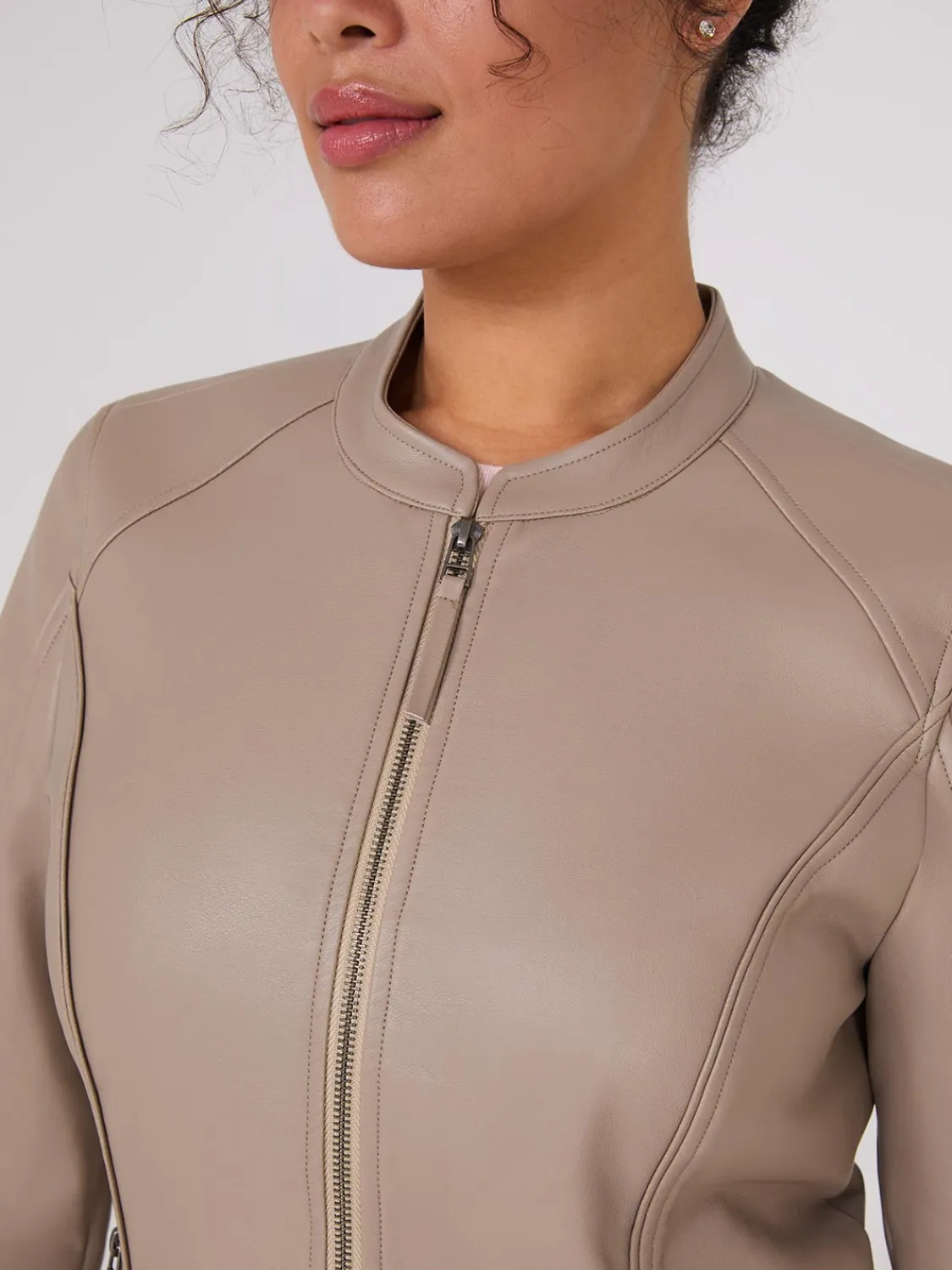 Suzy Shier Puffers & Jackets|Puffers & Jackets>Zip-Front Faux Leather Jacket