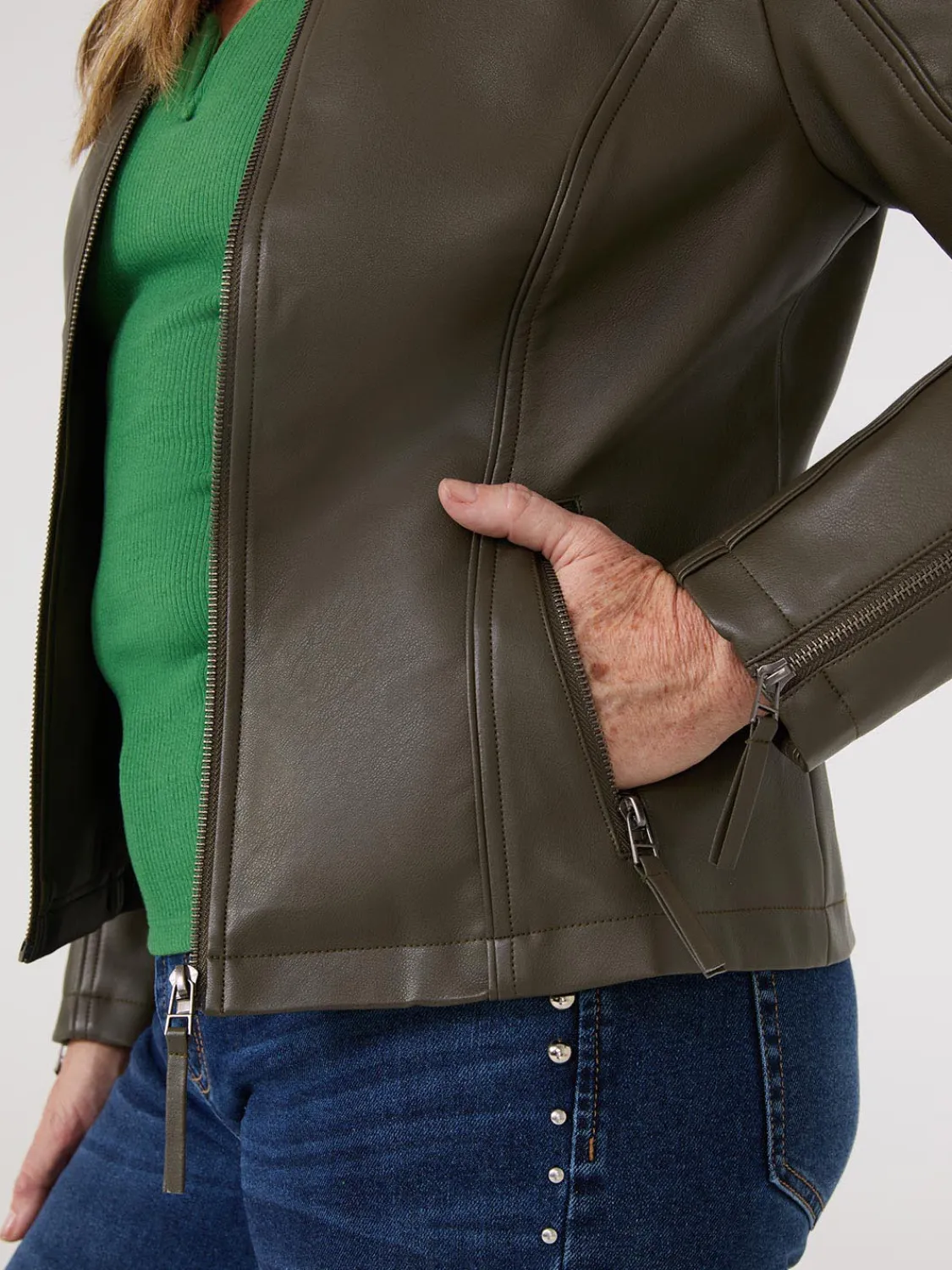 Suzy Shier Puffers & Jackets|Puffers & Jackets>Zip-Front Faux Leather Jacket