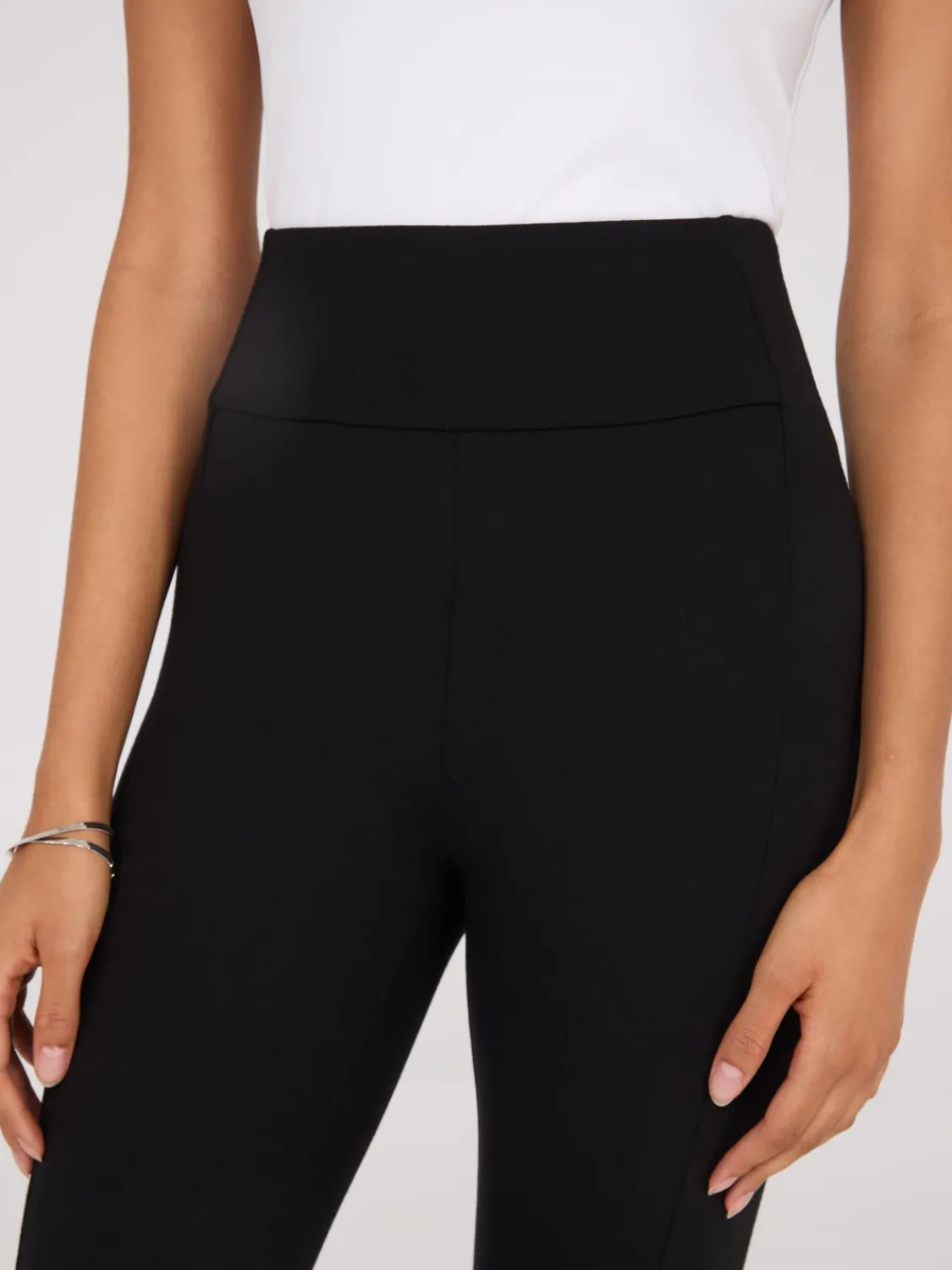 Suzy Shier Pants>Zipper Hem Skinny Leg Pants